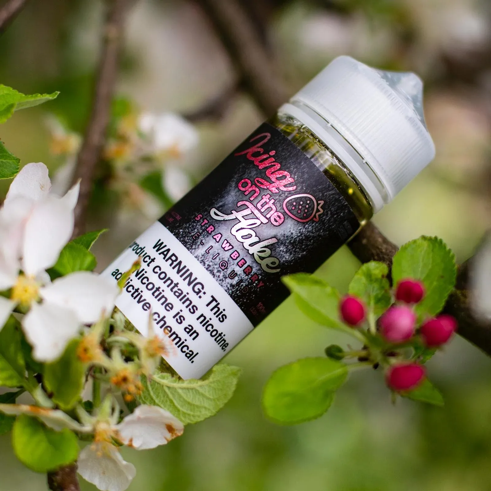 Icing On The Flake Strawberry - North Shore Vapor - 100mL - Image 2