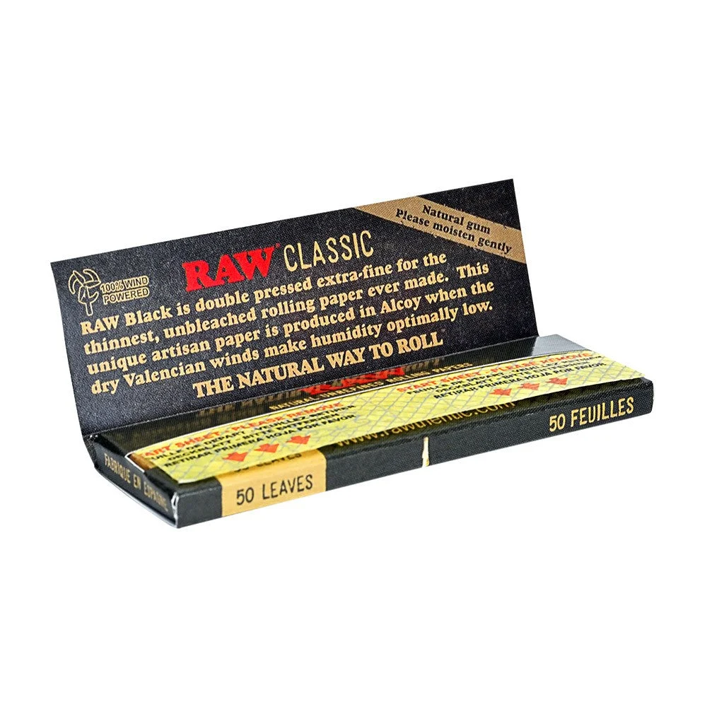 RAW Black Classic 1 1/4 Rolling Papers